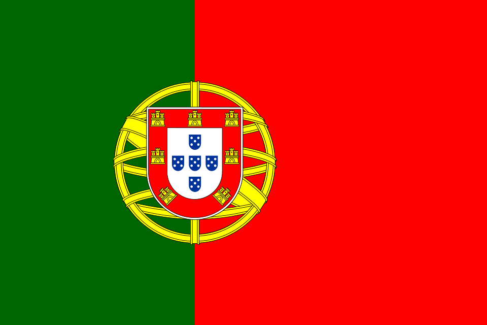 Bandeira nacional de Portugal, verde e vermelha, com a esfera armilar e o escudo